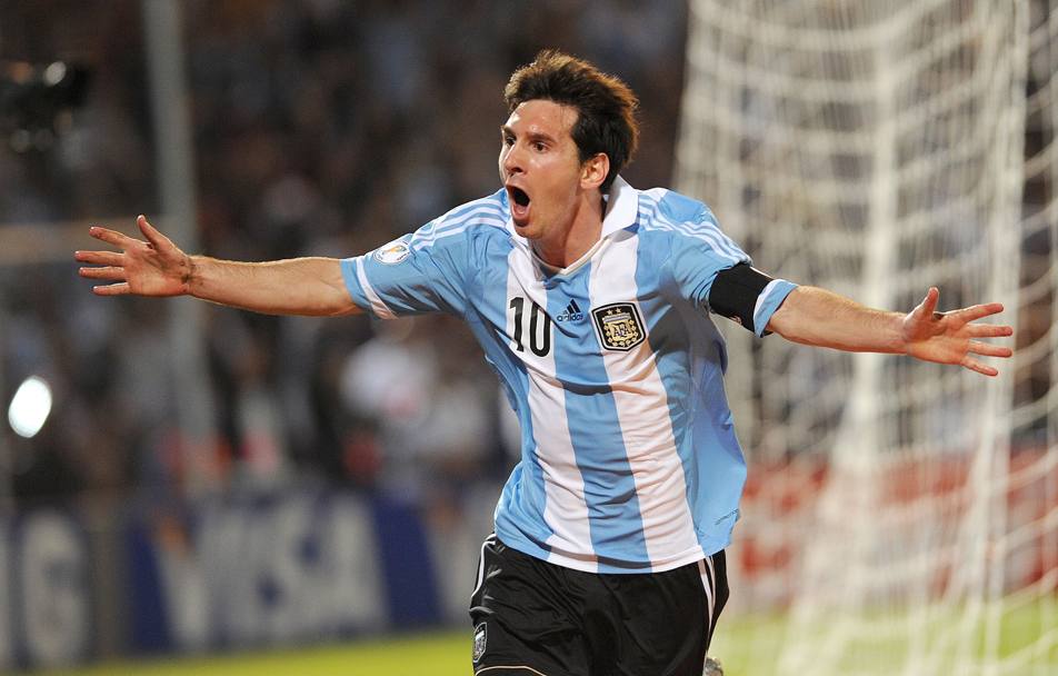 Lionel Messi, 26 anni, 83 presenze e 37 gol in albiceleste
